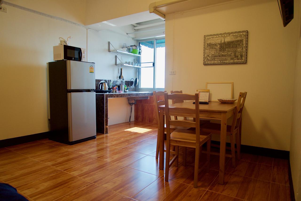 Studio Apartment 12 Floor Close To Mrt In Hua Mak Bangkok Luaran gambar