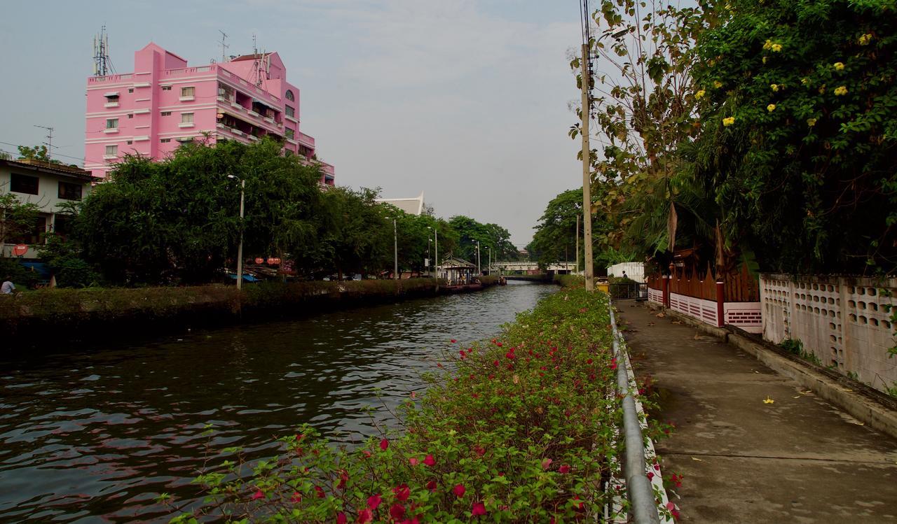 Studio Apartment 12 Floor Close To Mrt In Hua Mak Bangkok Luaran gambar